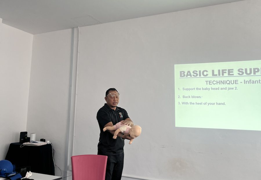 WRK First Aid & Safety training session