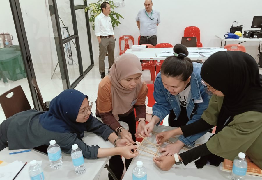 WRK Facilitated Reflection training session